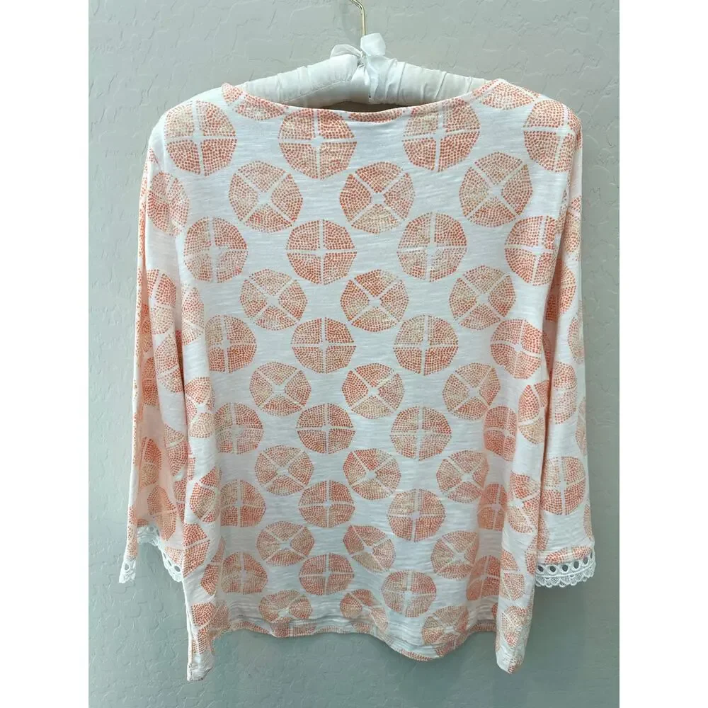 CHICO’S Orange Geometric Print Top 3/4 Sleeve Eyelet Trim Tee | Size 1 Medium - Picture 5 of 8